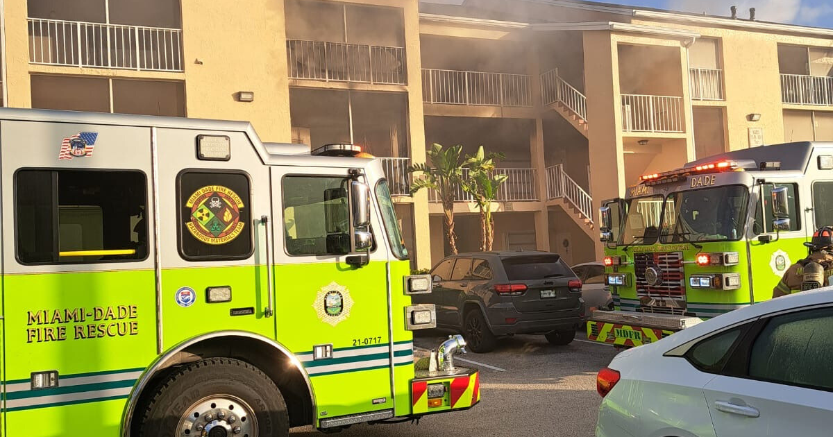 Kitchen fire displaces 3 families at Miami-Dade apartment complex