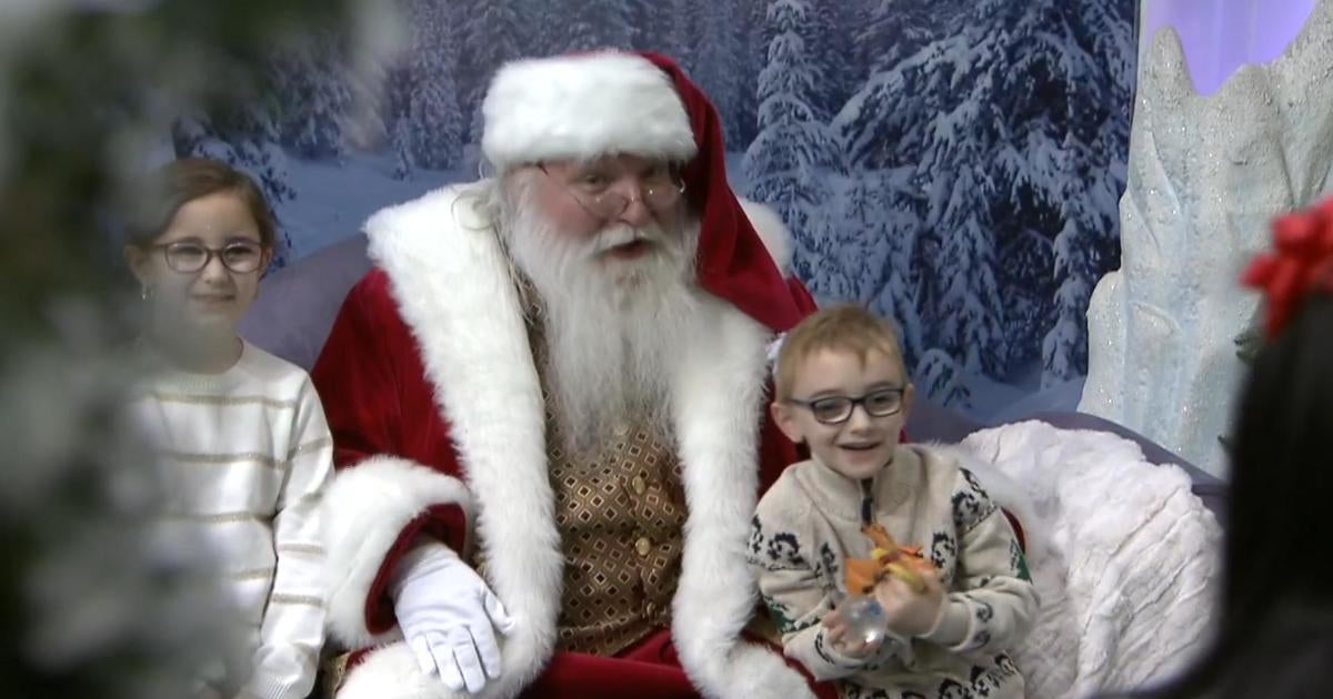 Mall Santas provide special service for kids with sensory issues