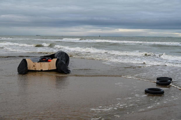 Over 100 migrants rescued trying to cross English Channel on Christmas