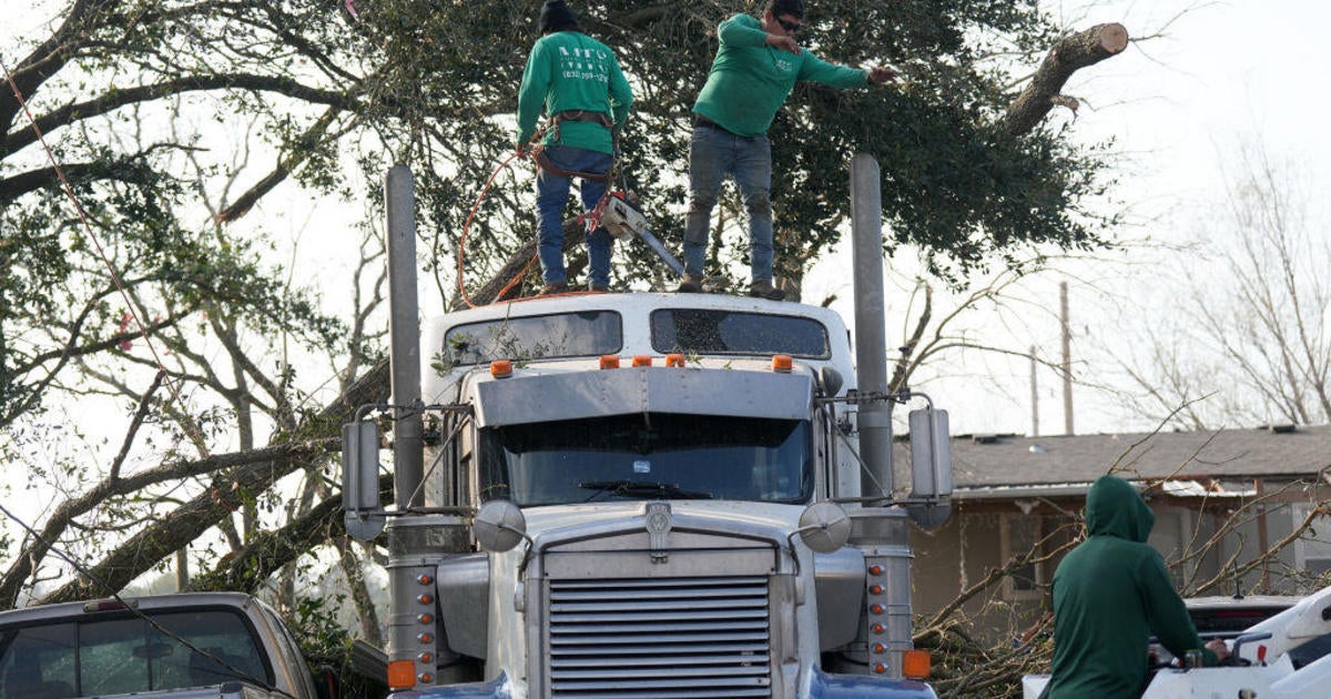 At least 2 dead as Texas and Mississippi hit by multiple tornadoes, severe storms