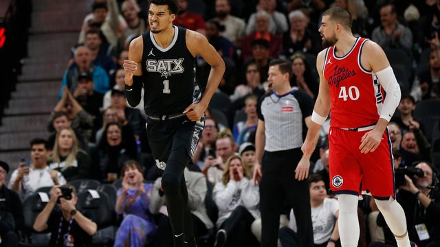 Los Angeles Clippers v San Antonio Spurs 