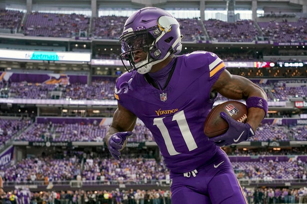 NFL: DEC 08 Falcons at Vikings