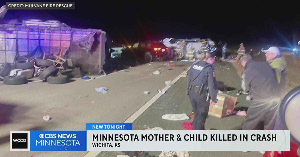 Woman, baby killed in Kansas crash that closed I-35 for hours