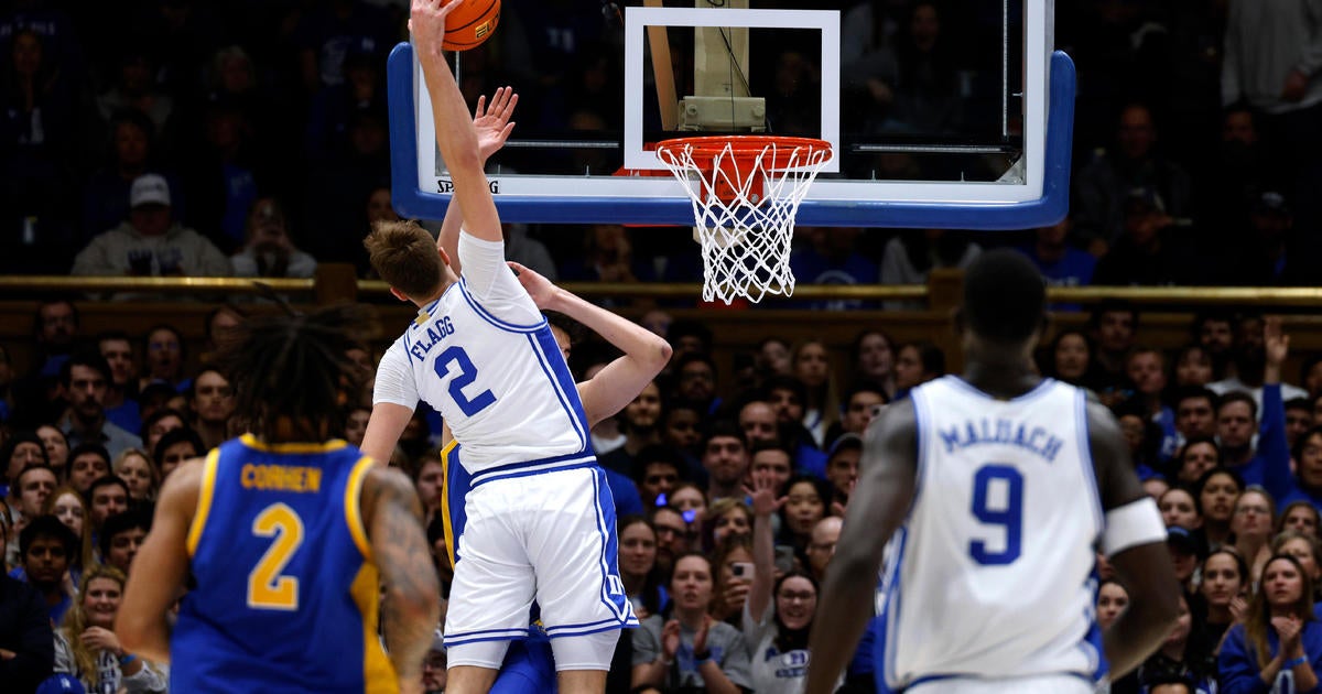 Duke’s Cooper Flagg throws down must-see dunk against Pitt