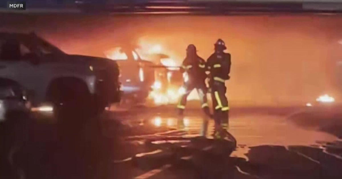 Car fires damage 12 vehicles at Miami International Airport garage Car fires damage 12 vehicles at Miami International Airport garage