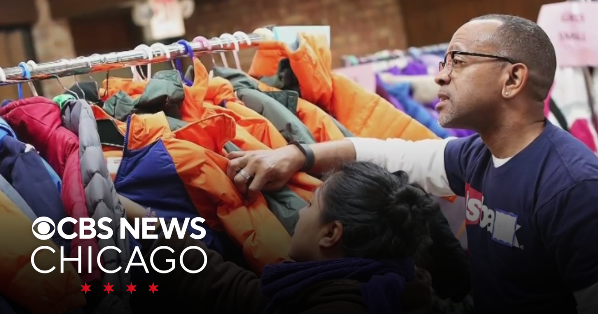 Chicago sees critical shortage of coat donations - CBS Chicago