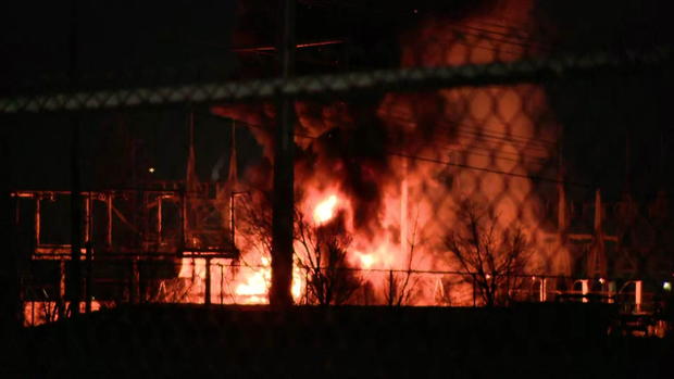 am-ftw-substation-fire-ktvtgbbv.jpg 