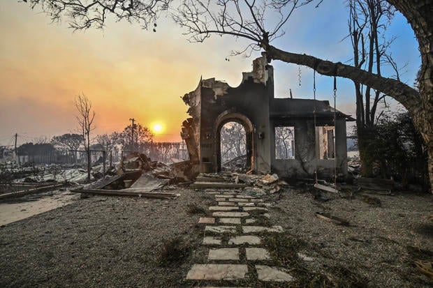 Powerful Winds Fuel Multiple Fires Across Los Angeles Area 