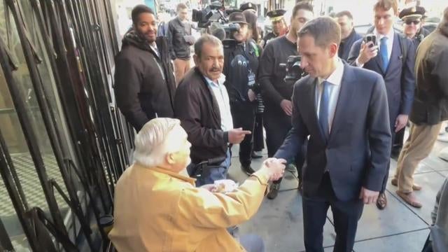 SF Mayor Daniel Lurie tours Tenderloin 