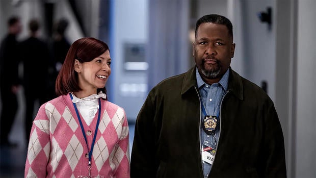 carrie-preston-wendell-pierce-in-elsbeth.jpg 