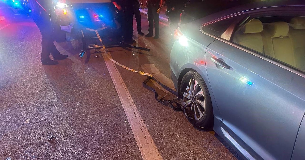 Man charged with beating and robbing 75-year-old man during Fort Lauderdale home invasion, police say Man charged with beating and robbing 75-year-old man during Fort Lauderdale home invasion, police say