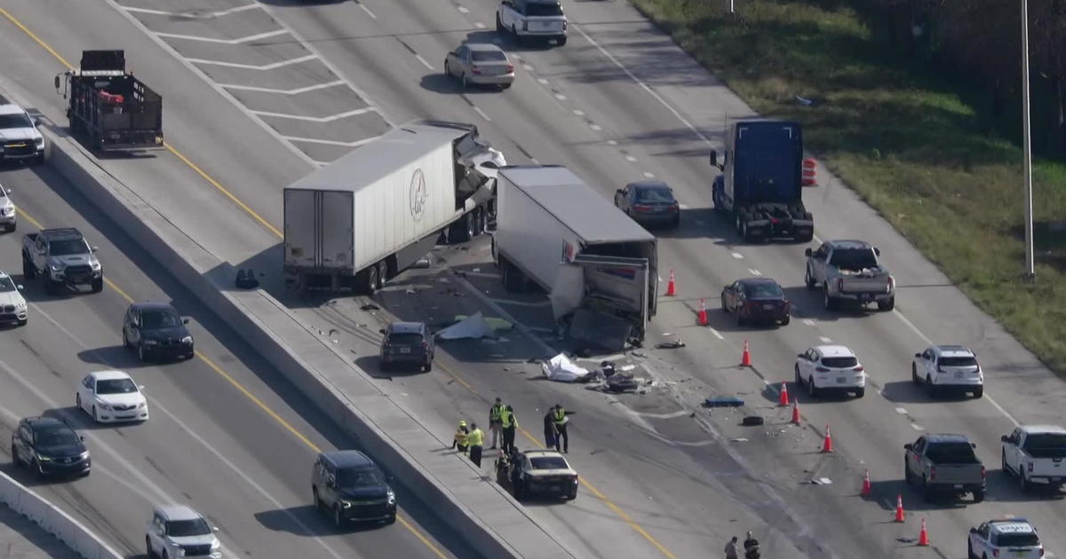 1 dead in tractor-trailer crash on Turnpike in Miami Gardens