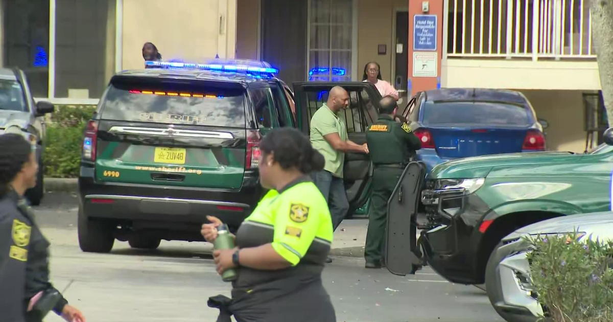 Off-duty Lauderhill officer shoots, kills 2 dogs in Tamarac hotel incident