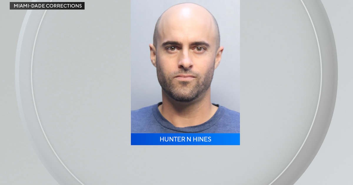 Man with history of sexual battery accused of molesting 13-year-old boy in Dolphin Mall bathroom stall, court documents say Man with history of sexual battery accused of molesting 13-year-old boy in Dolphin Mall bathroom stall, court documents say