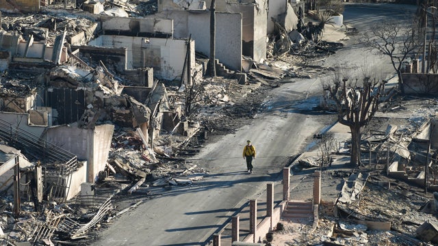 Death toll rises to 25 amid new Los Angeles warnings
