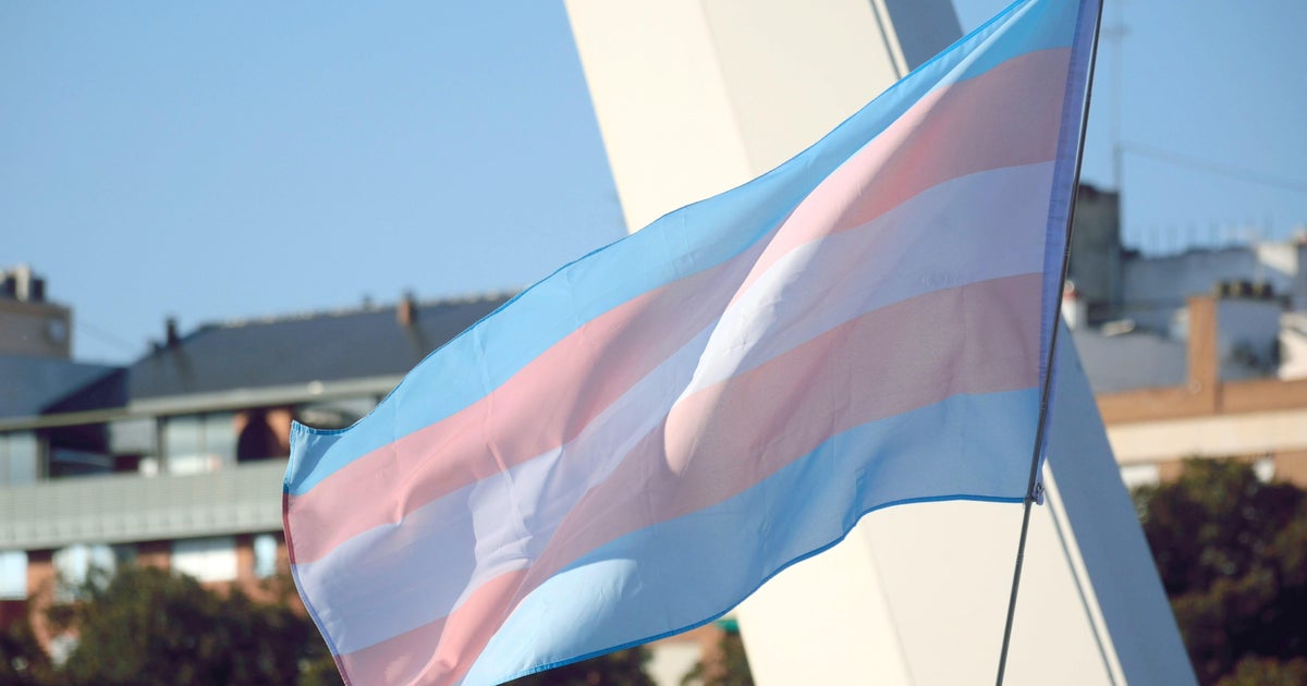 Trump’s order aims to end federal support for gender transitions for those under 19 Trump’s order aims to end federal support for gender transitions for those under 19