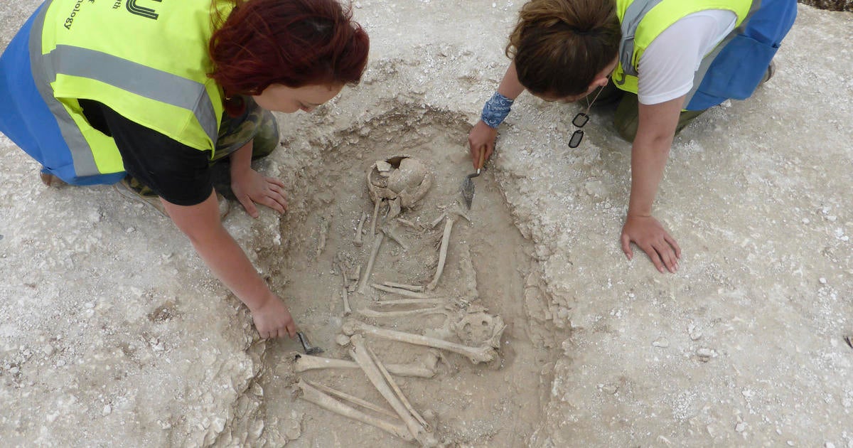 Ancient DNA from graves reveals 