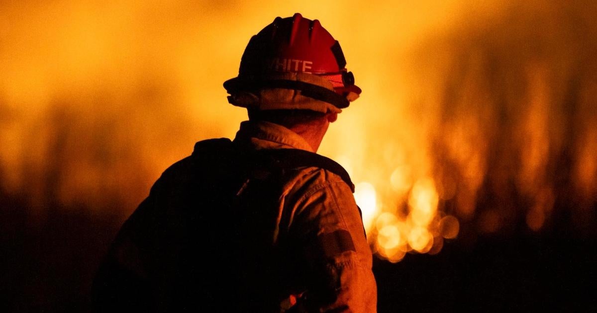 Los Angeles firefighters have a critical window to gain control of wildfires