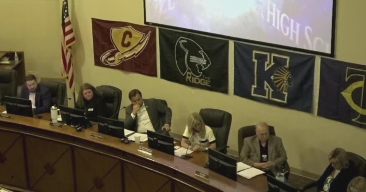 Keller ISD parents want more transparency from school board - CBS Texas