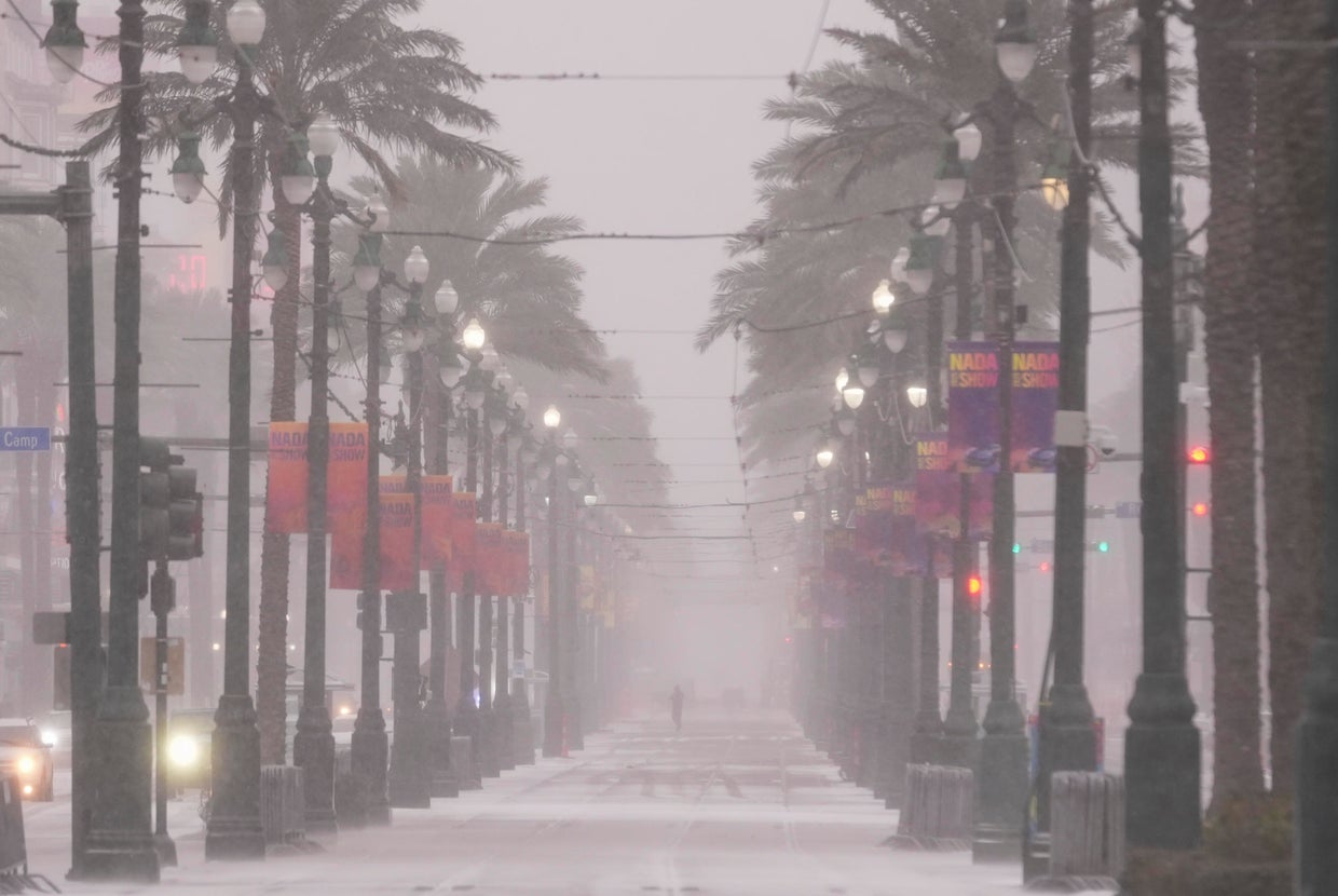 From Texas to Florida, rare winter storm brings deadly cold and snow to ...
