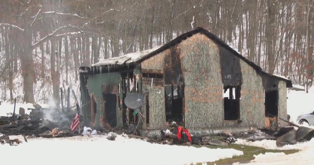 2 dead after Fayette County fire - CBS Pittsburgh