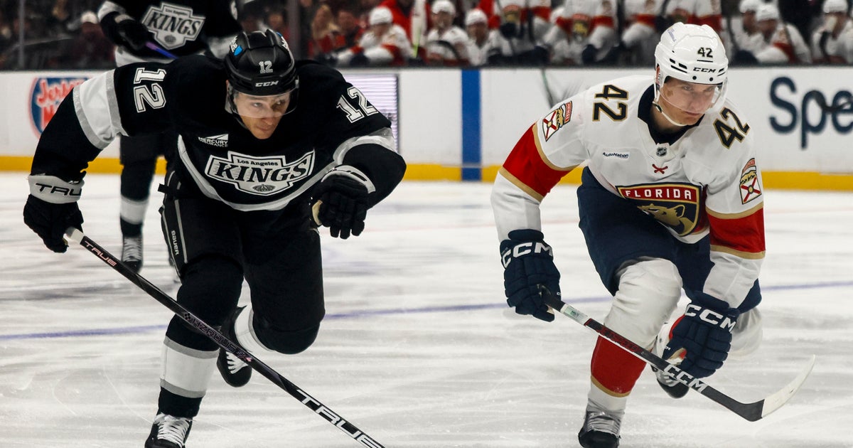 LA Kings rally to beat Florida Panthers 2-1 LA Kings rally to beat Florida Panthers 2-1