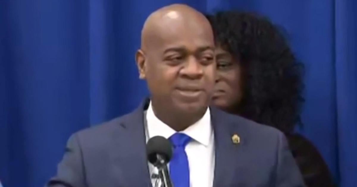 Newark, NJ, mayor speaks out against ICE raid in his city