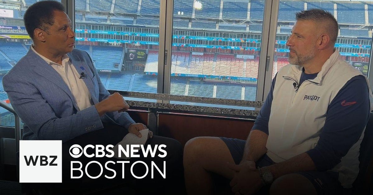 Mike Vrabel says Patriots will give fans a reason to support and embrace the team again - CBS Boston