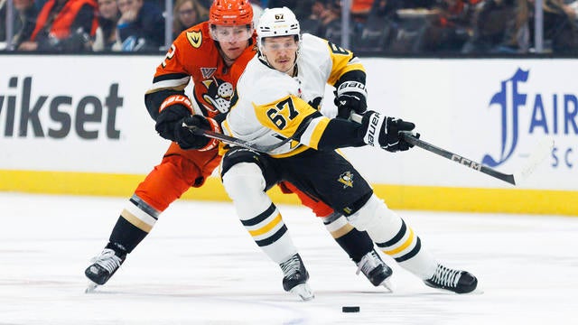 Pittsburgh Penguins v Anaheim Ducks 