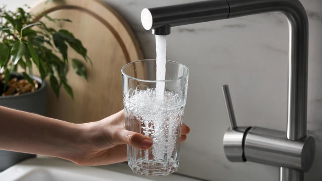 Tap water faucet kitchen 