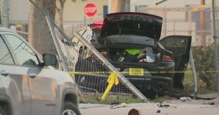 Two officers hurt in a crash in South Florida - CBS Miami