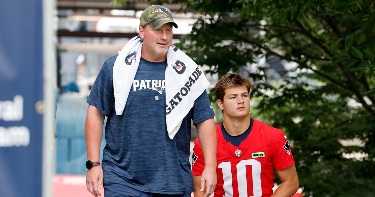 Patriots plan to retain Ben McAdoo for 2025 season