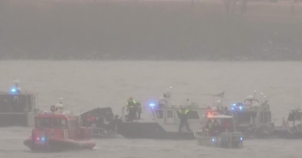 Recovery efforts continue following deadly midair collision - CBS Detroit