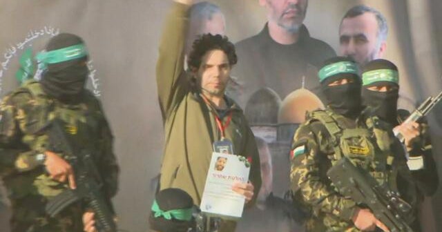 Keith Siegel is first American hostage freed in new ceasefire deal  www.cbsnews.com