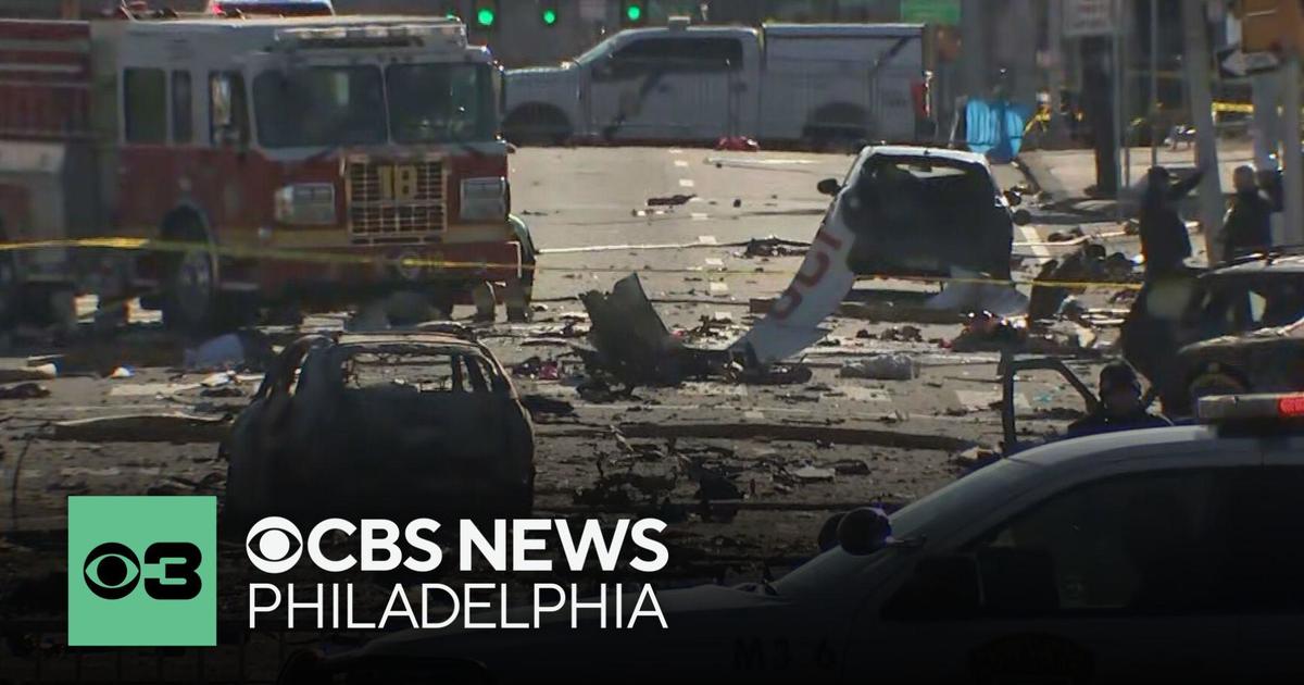 7 people killed after medical plane crashes in Northeast Philadelphia | Mayor Parker provides update - CBS Philadelphia