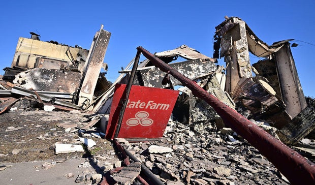 Assinado por W-Weather dos EUA.