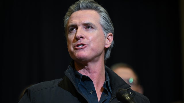 Governor Newsom signs $2.5 billion relief package for Los Angeles 