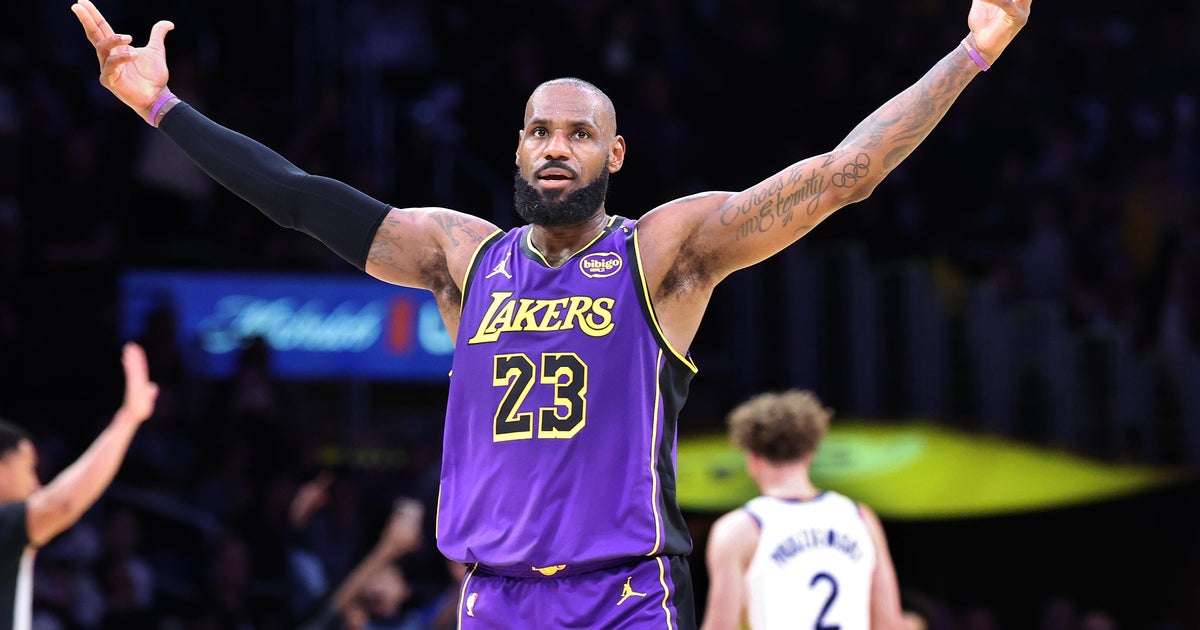 LeBron James surpasses 50,000 career points, a first in NBA history LeBron James surpasses 50,000 career points, a first in NBA history