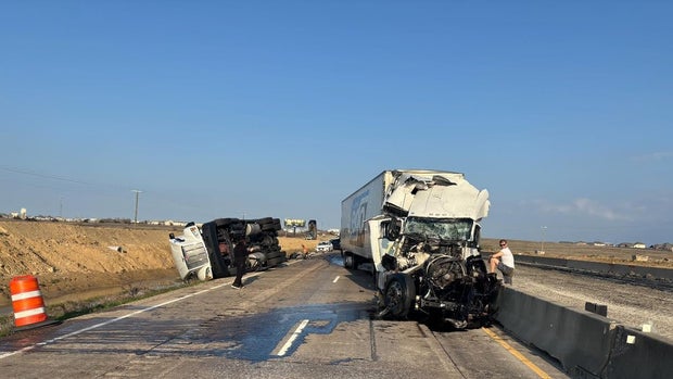 2wreck.jpg 
