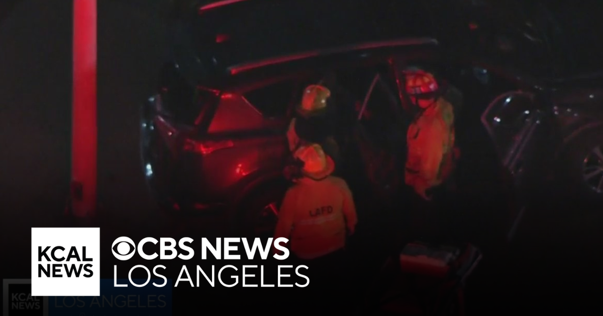 3 women injured in pursuit crash involving LAPD patrol car in South Los ...