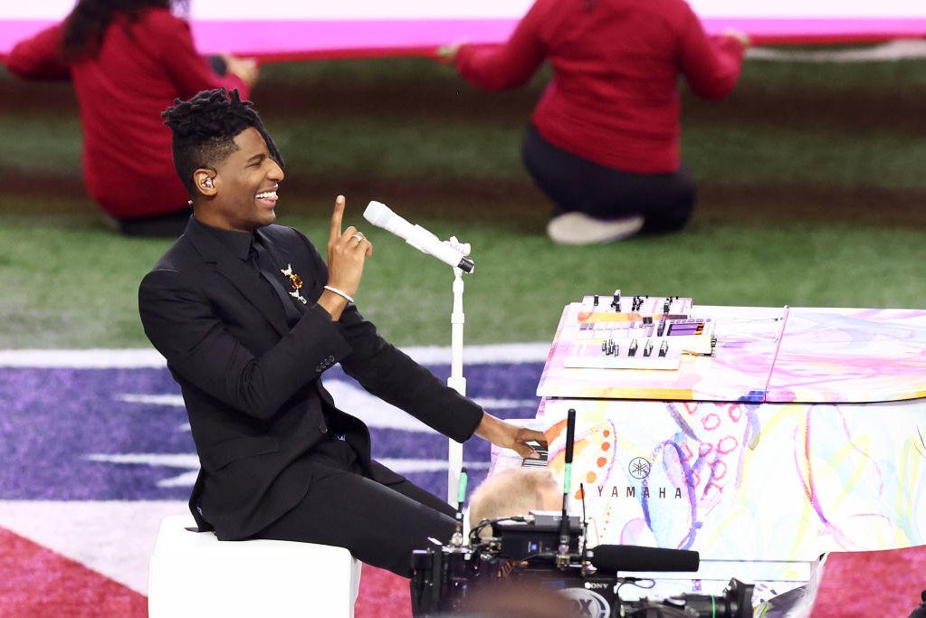 Who performed at the Super Bowl 2025 halftime show? Here's a full list