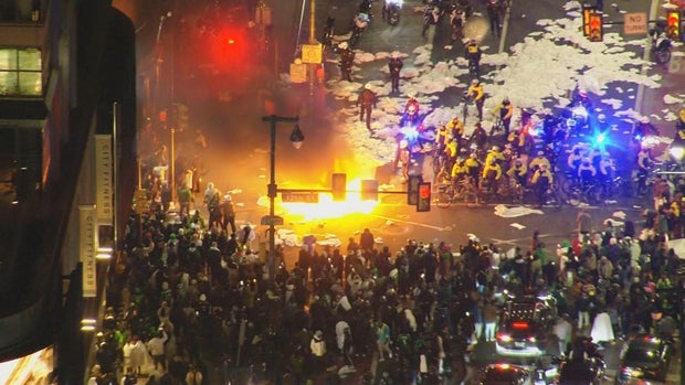 Fire on 12th and Market in Philadelphia 