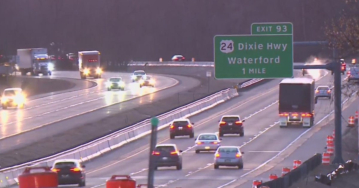 Gov. Whitmer introduces $3 billion road funding plan - CBS Detroit