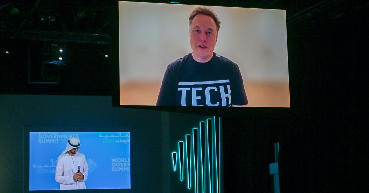 Musk bizi evde “tüm ajansları silmemeyi” ve yurtdışında zaman zaman “kendi işine bak” i çağırıyor