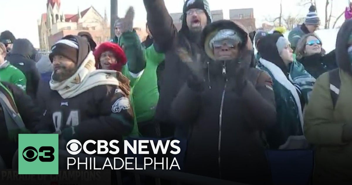 Thousands start to pack Philadelphia streets for Eagles Super Bowl ...