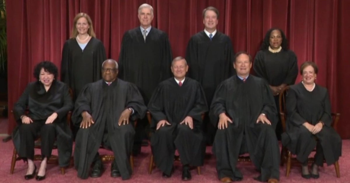 Trump, Yüksek Mahkemeden bilgi uçuran ajans başının ateşlenmesine izin vermesini ister