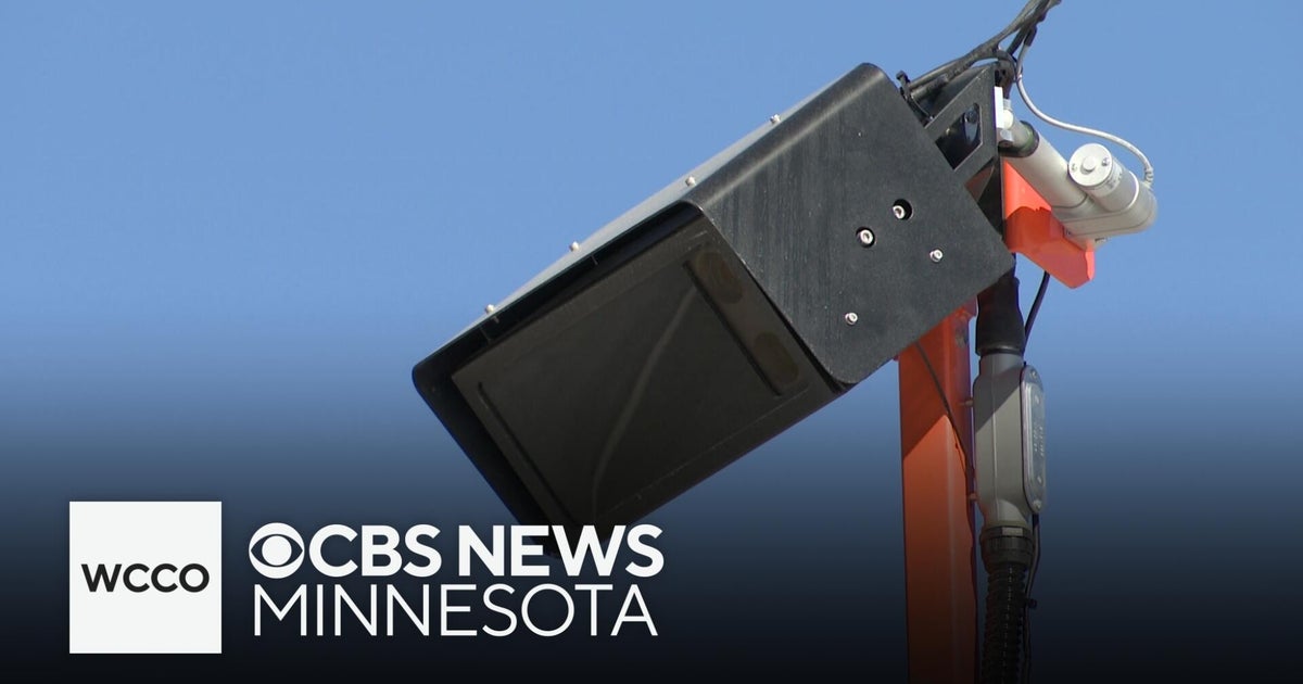 AI cameras aiming to catch distracted drivers on Minnesota roads - CBS ...
