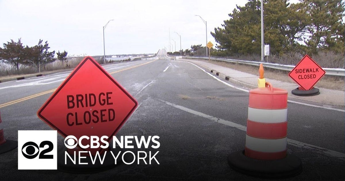 long-island-s-vital-ponquogue-bridge-closed-indefinitely-cbs-new-york