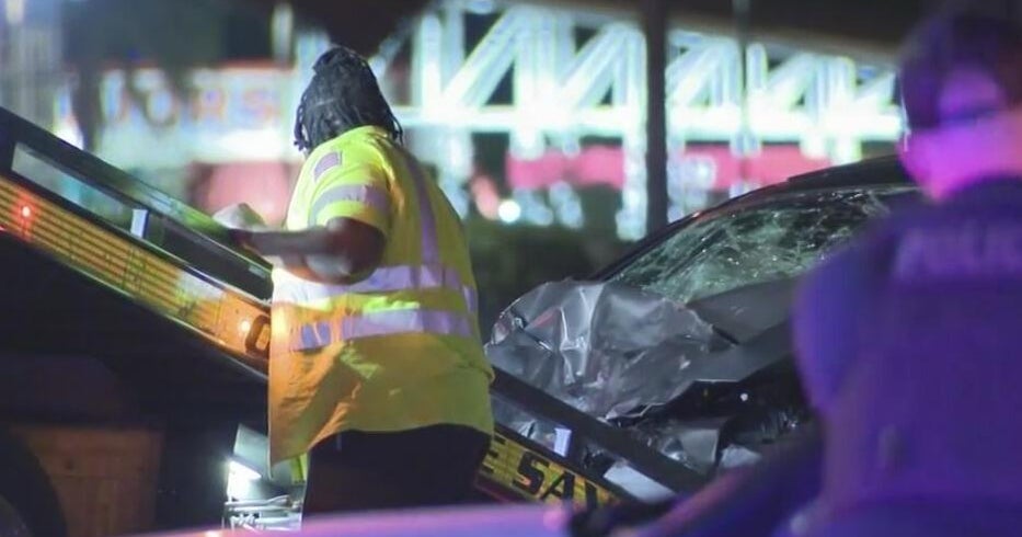 Fort Lauderdale police officer, 4 others injured in Davie crash Fort Lauderdale police officer, 4 others injured in Davie crash