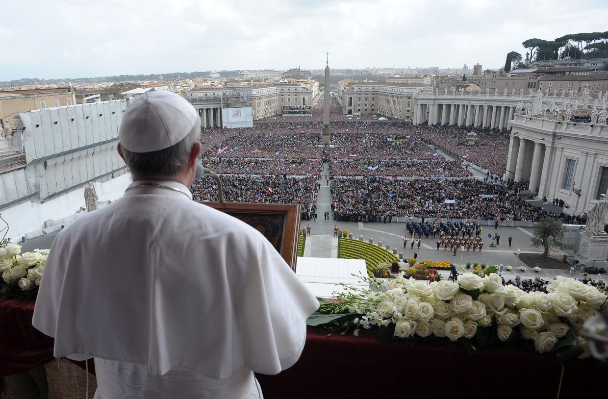 Pope Francis delivers Urbi et Orbi Message
